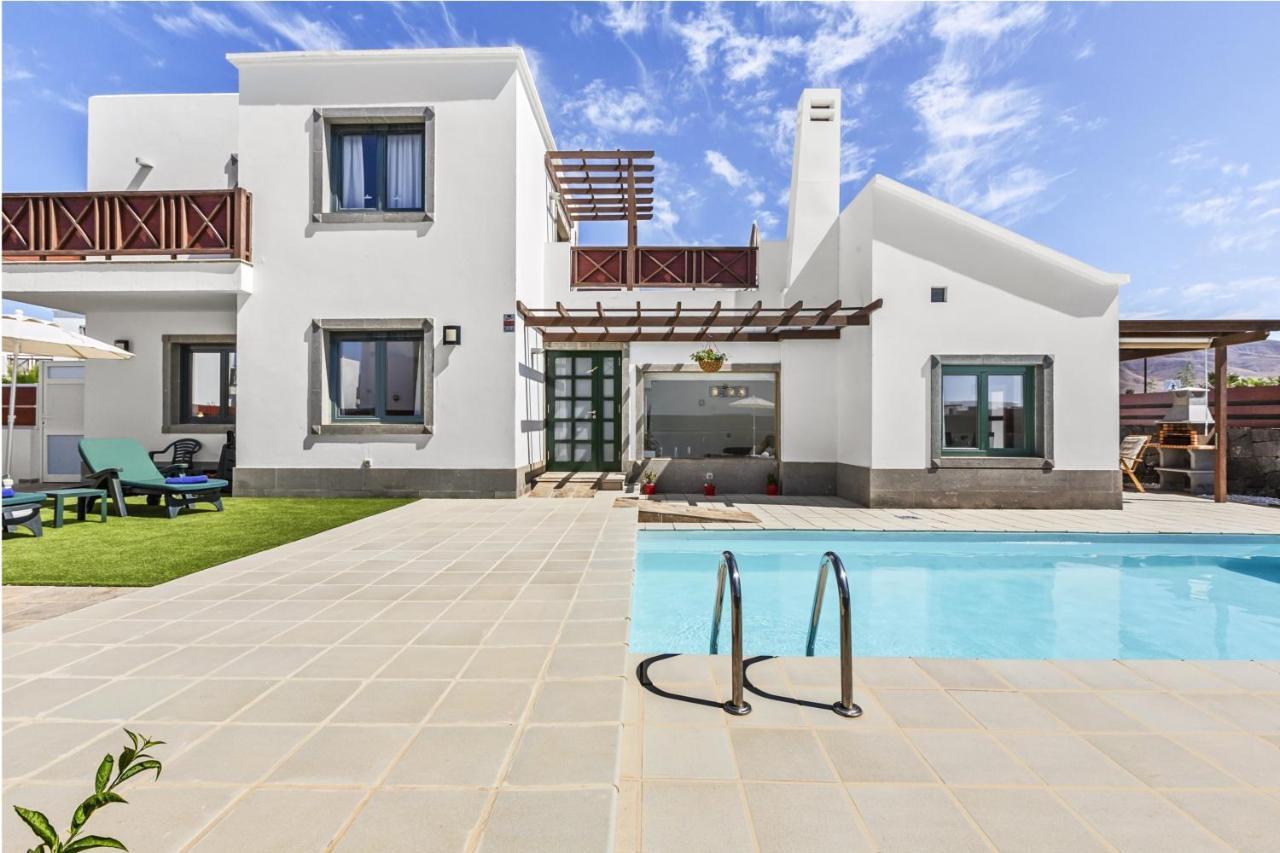 Siesta Suites Lanzarote Yaiza  Exterior photo