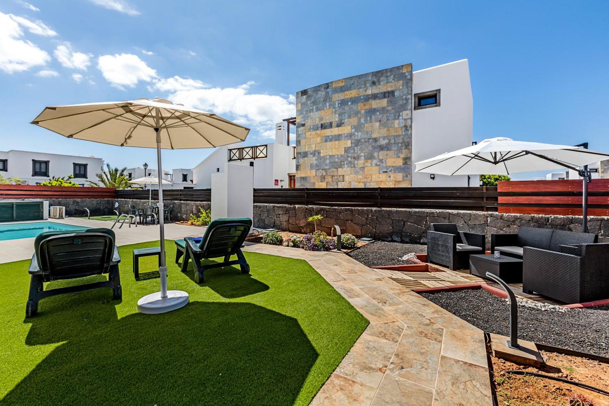 Siesta Suites Lanzarote Yaiza  Exterior photo